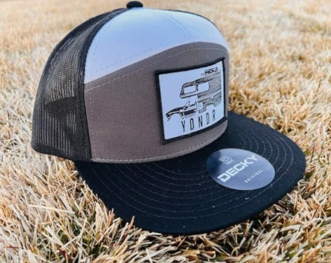 decky 7 panel trucker cap